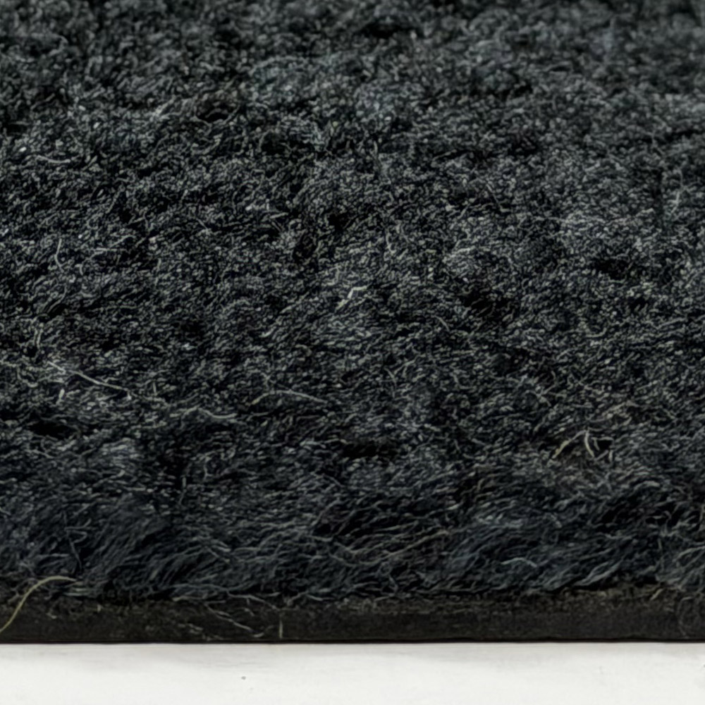 C06 Black