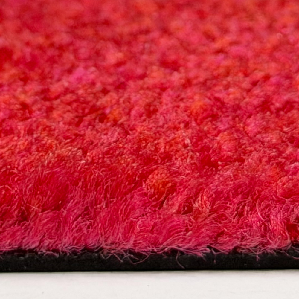C38 Bright Red